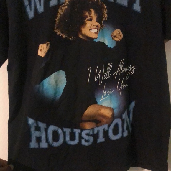 WHITNEY HOUSTON GRAPHIC TSHIRT - Picture 2 of 5